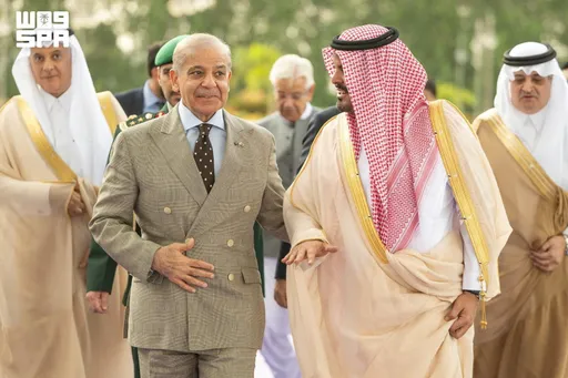 Pakistan premier begins Saudi Arabia visit for talks with Saudi, Turkish leaders
