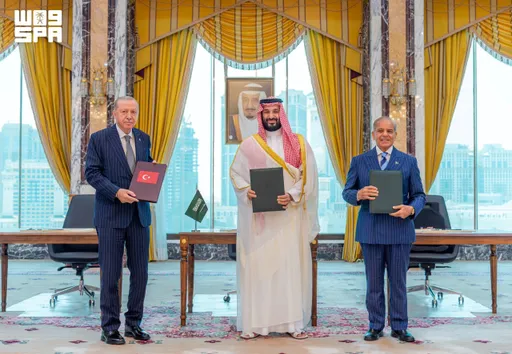 Bahrain congratulates Pakistan on trilateral defence pact with Türkiye, Saudi Arabia