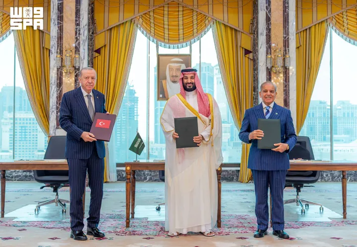 Bahrain congratulates Pakistan on trilateral defence pact with Türkiye, Saudi Arabia