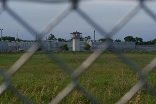 Texas: un homme blessé par balle par un agent de l’ICE