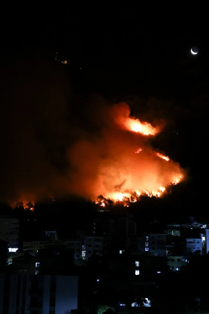 Во Албанија избувнаа 45 пожари во рок од едно деноноќие
