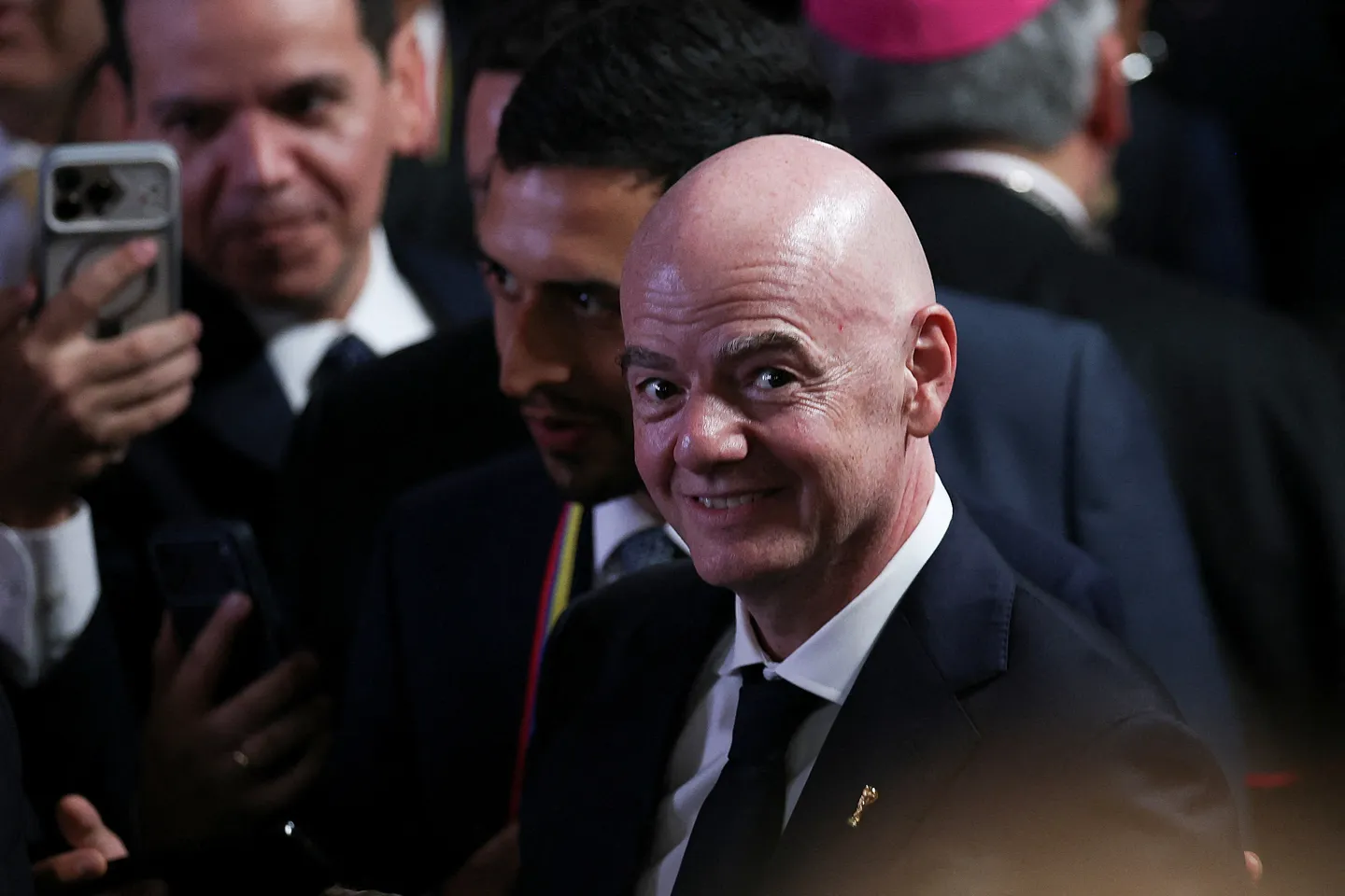 WM-Investoren: UEFA-Fragen und Ultimatum für Infantino