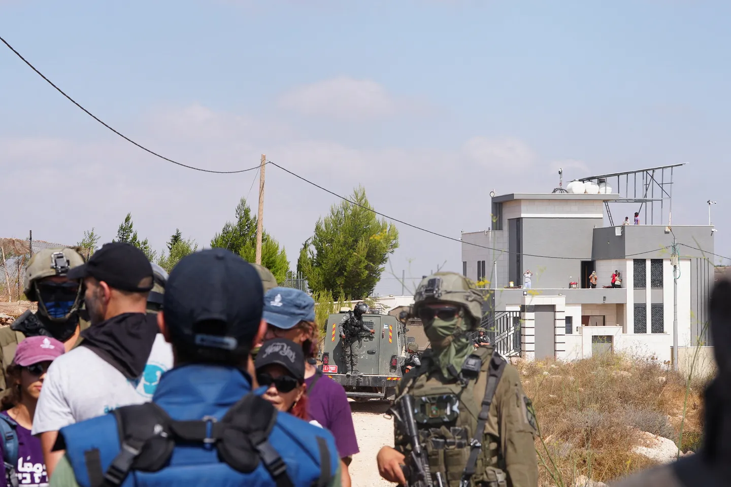 Illegal Israeli settler siege on three Palestinian homes in Qusra continues for 11th day: mayor