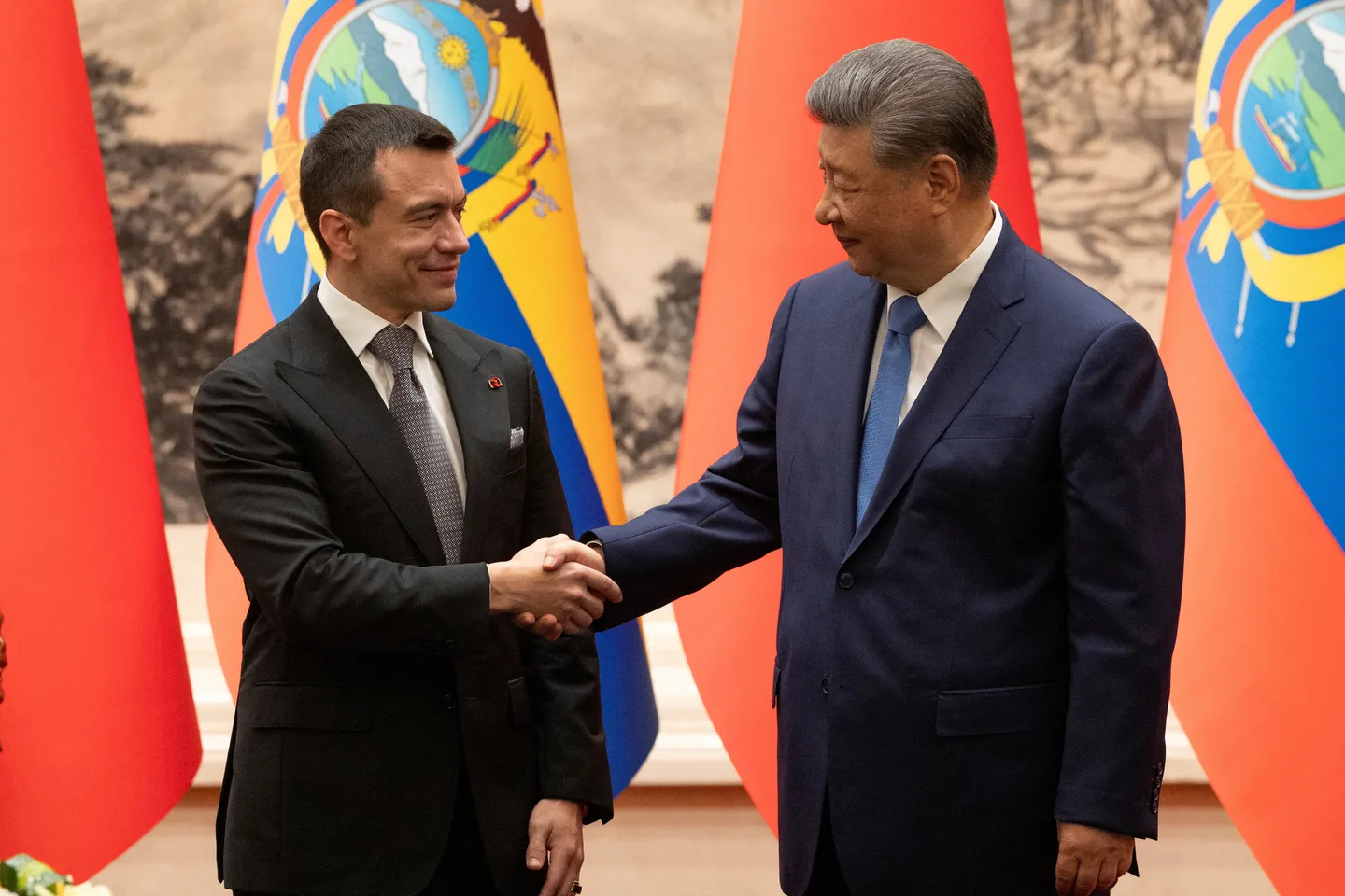 Ecuador, Chile y El Salvador estrechan lazos con China en Beijing, en medio de creciente competencia
