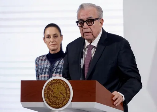 Mexican governor, indicted by US on cartel charges, requests leave again amid backlash