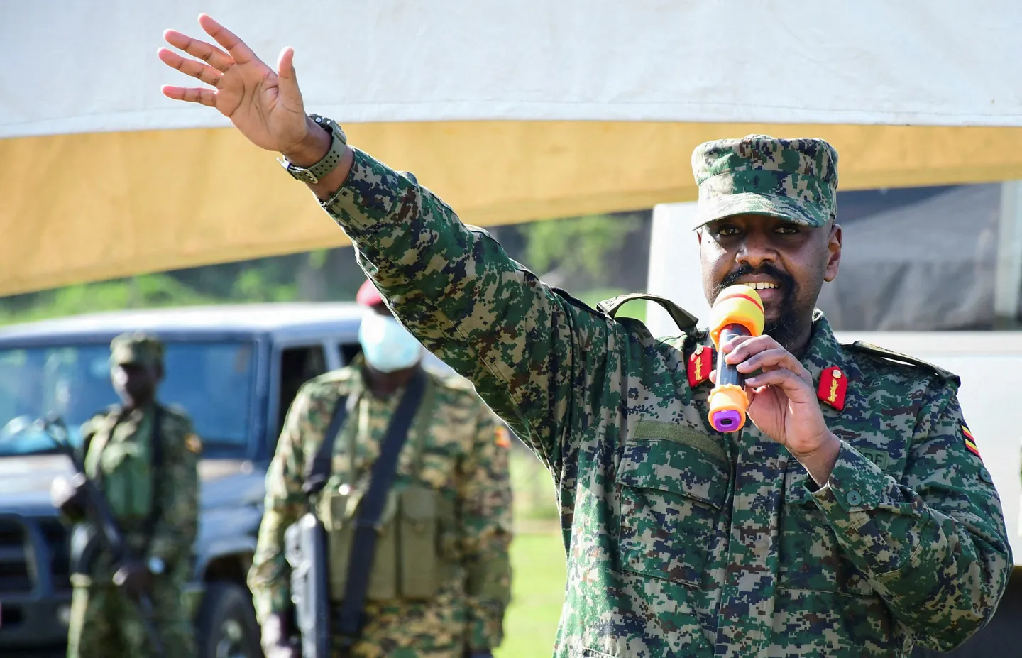 Taliyaha Ciidamada Uganda oo ku dhawaaqay inuu u tartamayo madaxtinimada sannadka 2031
