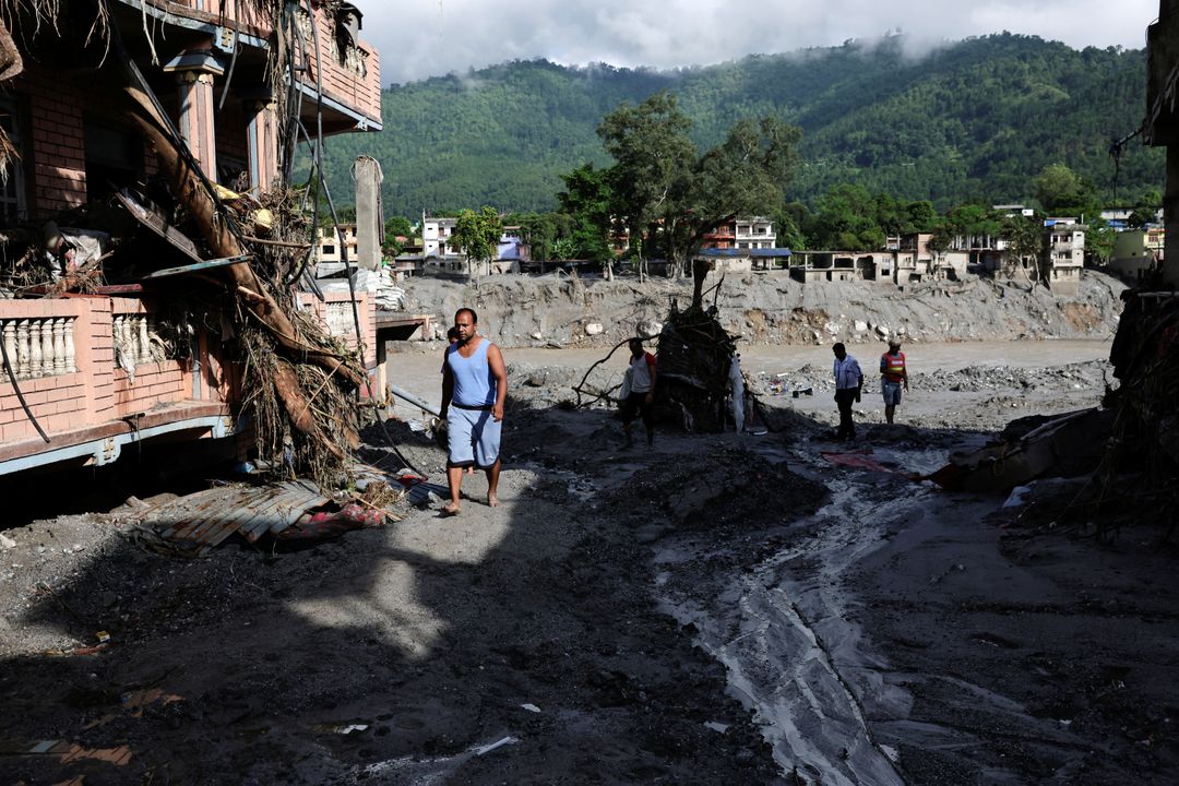 Rritet në 623 numri i të vdekurve nga përmbytjet në Nepal  mbi 1 100 të zhdukur