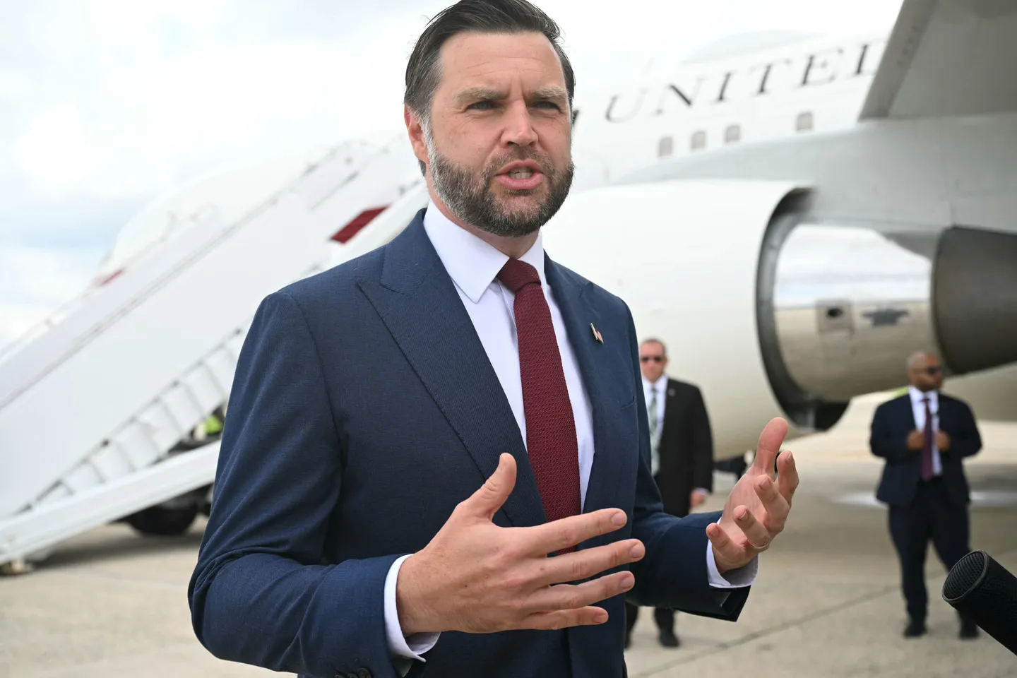 Vance, amerikai alelnök: "Teljesen visszaéltek" a munkavállalói vízummal