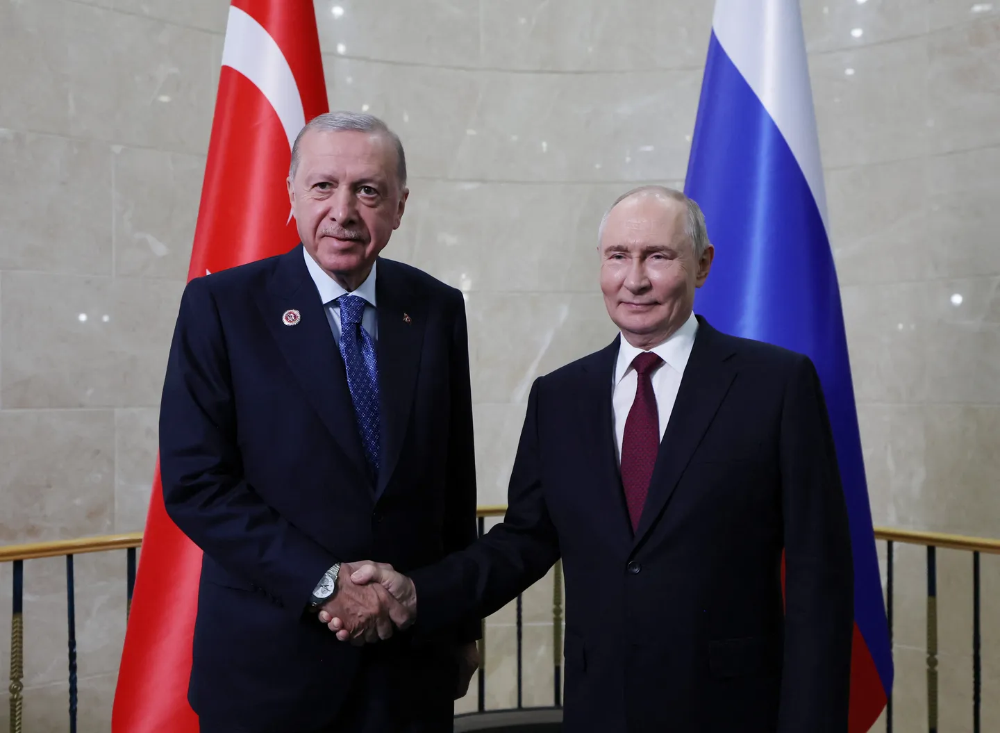 Erdogan tokom sastanka s Putinom poručio da su odnosi Turkiye i Rusije na najnaprednijem nivou
