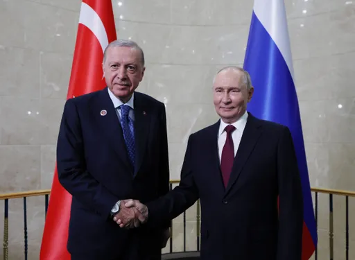 Erdogan tokom sastanka s Putinom poručio da su odnosi Turkiye i Rusije na najnaprednijem nivou