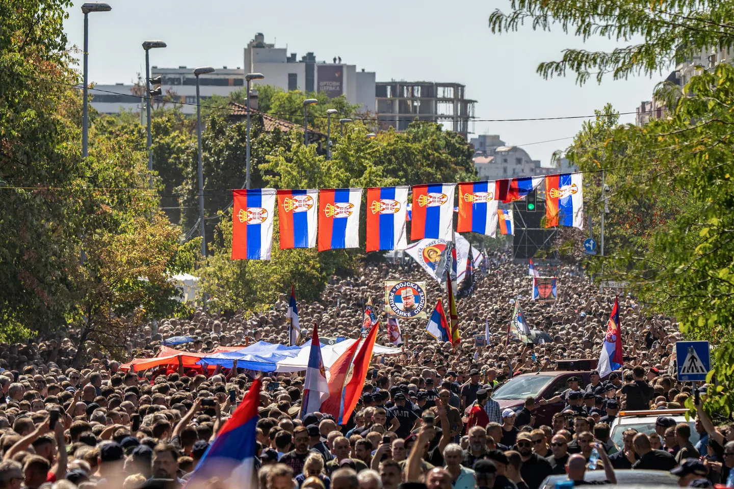 Европската комисија без осуда на погребот на Младиќ