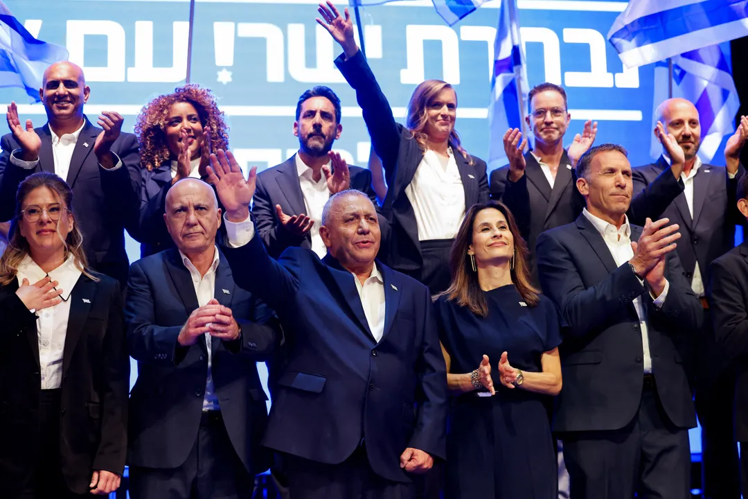תכנית נתניהו לפירוק האופוזיציה והנדסת עריקות מסיעת "ישר!" לקראת הבחירות בישראל