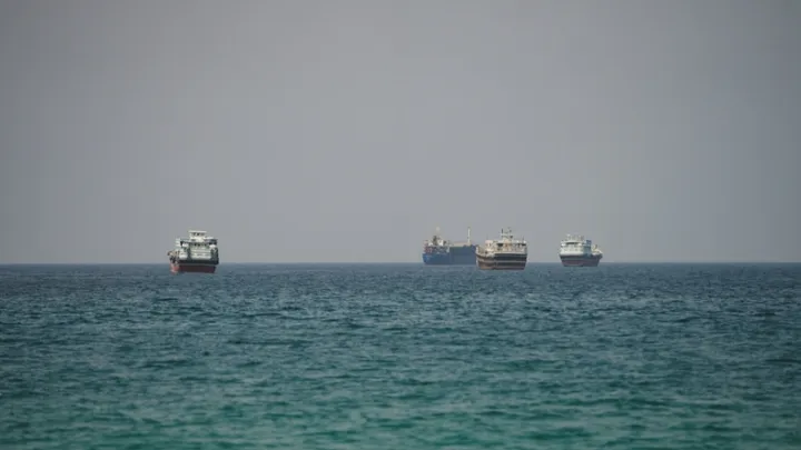 Détroit d’Ormuz: la réunion entre l’Iran et les pays du Golfe reportée, Trump minimise