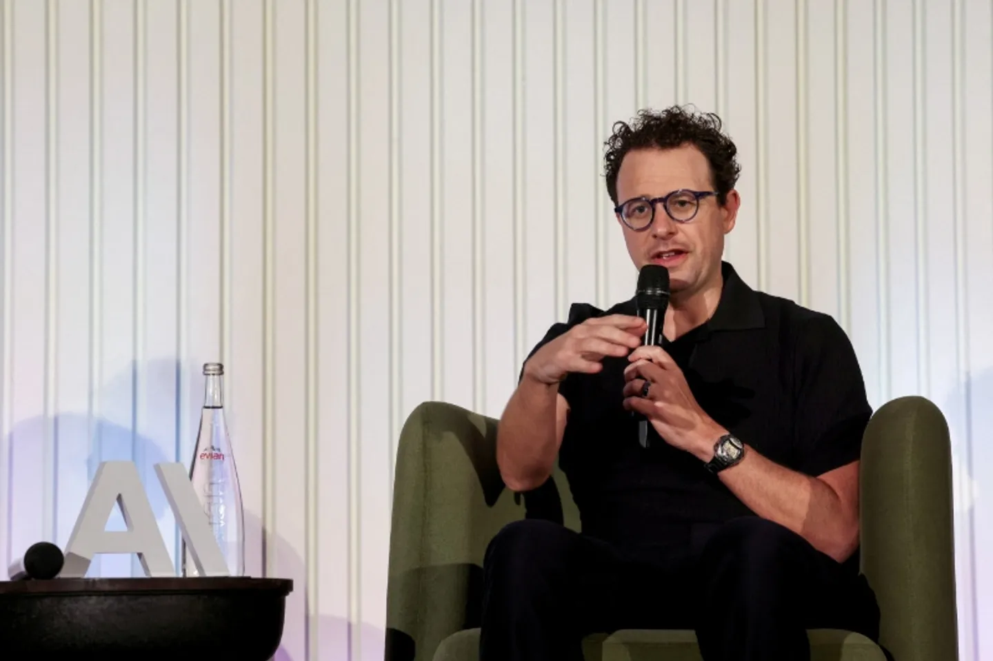 Anthropic chief unveils three-step plan to slow AI race