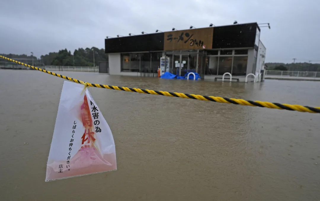 日本で台風25号「ドゥージェン」の影響広がる
