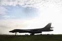 US pulls entire B-1 strategic bomber fleet from UK base after terror scare
