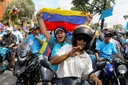 Centenas de pessoas manifestaram-se na Venezuela reivindicando eleições