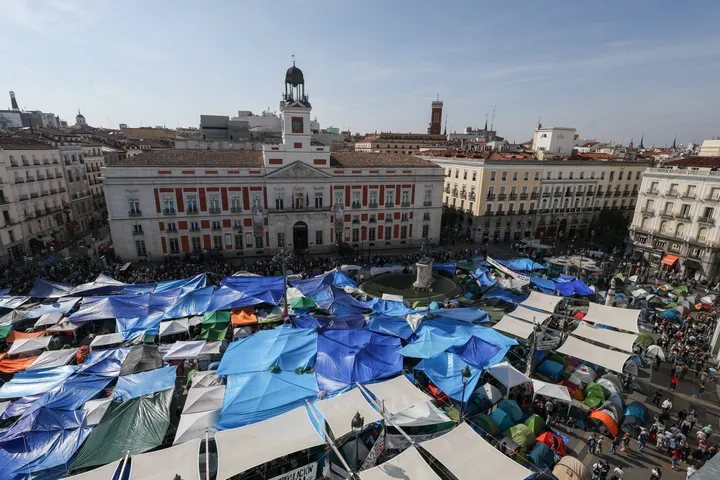 España vive nueva ola de manifestaciones por la vivienda tras rechazo de decretos en el Congreso