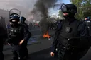 Colère des lycéens français: la police pointée du doigt, une première mise en examen