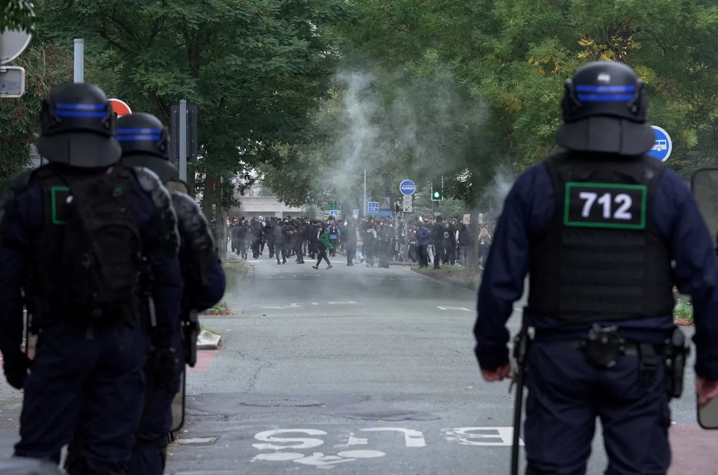 Mais de 5000 pessoas foram detidas nos protestos de estudantes em França