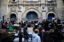 No let-up in France student protests despite government assurances