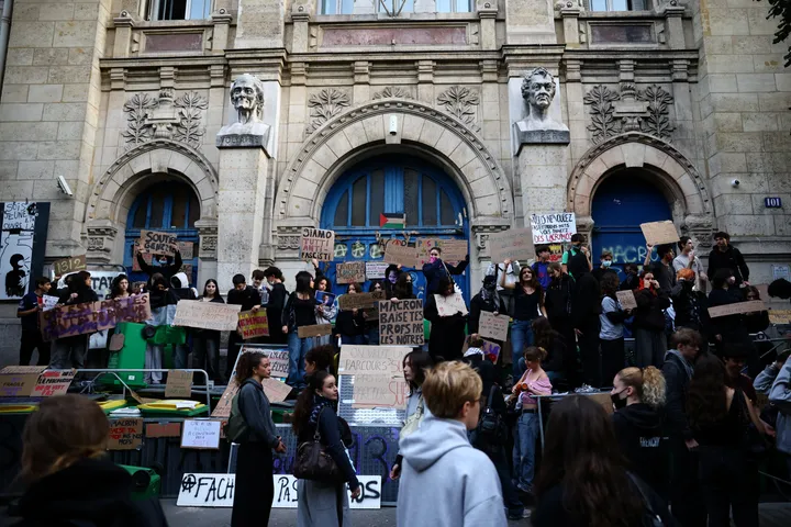 No let-up in France student protests despite government assurances