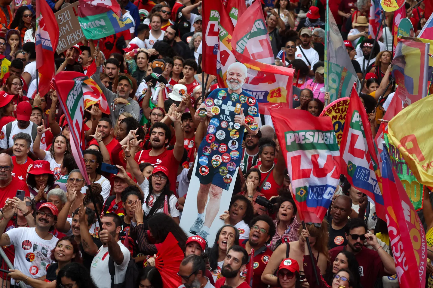 Brazil's Lula, Bolsonaro conclude campaigns ahead of knife-edge Sunday election