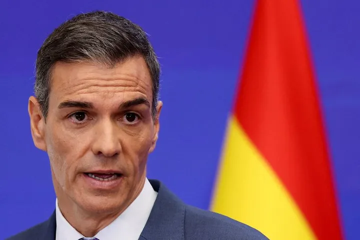 Pedro Sánchez adelanta elecciones generales en España al 29 de noviembre en plena crisis de vivienda