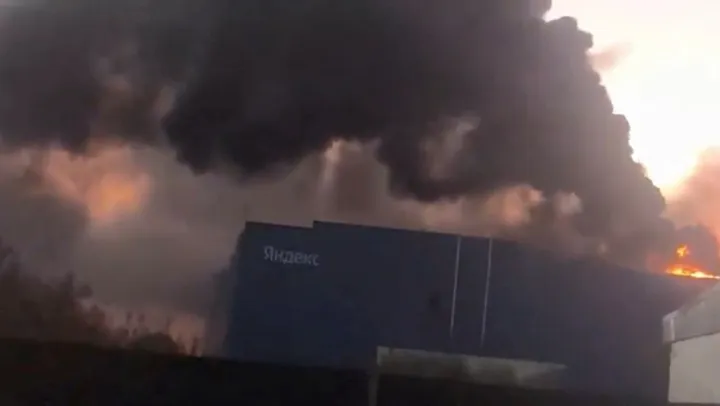 Overnight Russian, Ukrainian strikes kill at least 5, injure 21