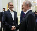 Иран и САД размениле нови предлози за преговори, му рекол Пезешкијан на Путин во Туркменистан