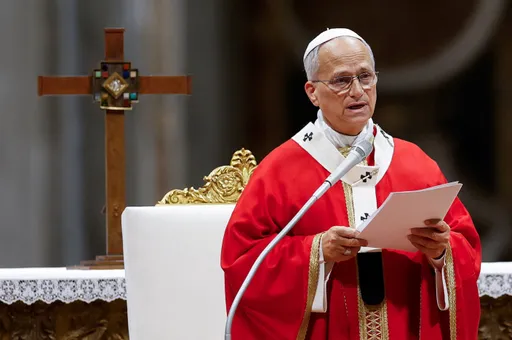 Папата Лав XIV се опоравува по операцијата на белите дробови