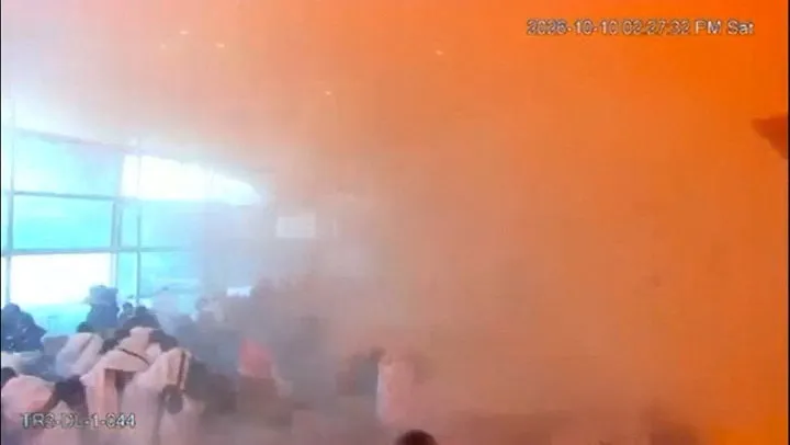 Aeropuertos de Arabia Saudí, bajo fuego: nuevos ataques hutíes impactan terminales en Riad y Dammam