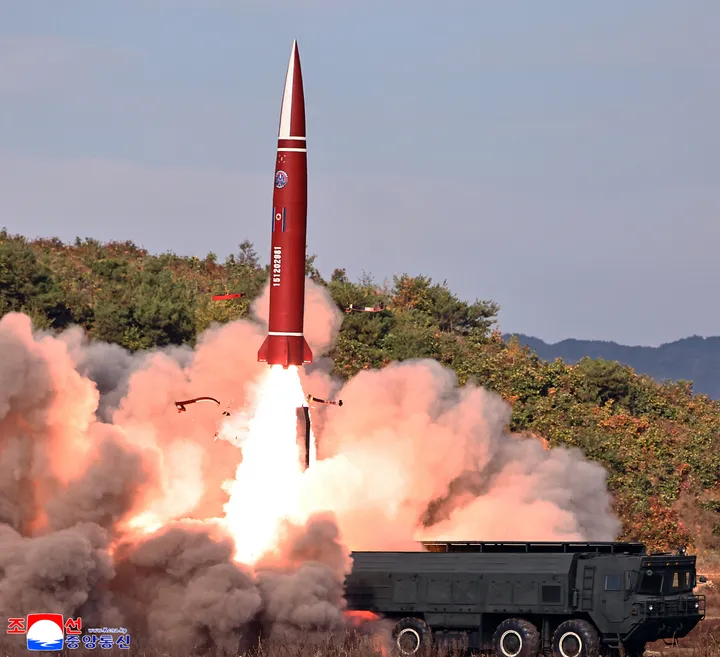 Coreia do Norte testa dois tipos de mísseis de cruzeiro estratégicos