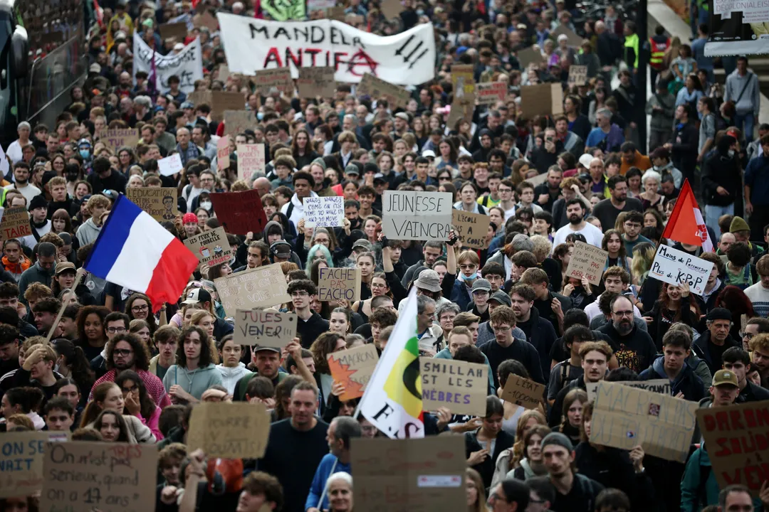 Around 200 French schools close amid renewed student protests