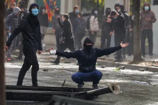 Albanija: Studentski protesti u Tirani eskalirali, policija upotrijebila suzavac, demonstranti bacali kamenje