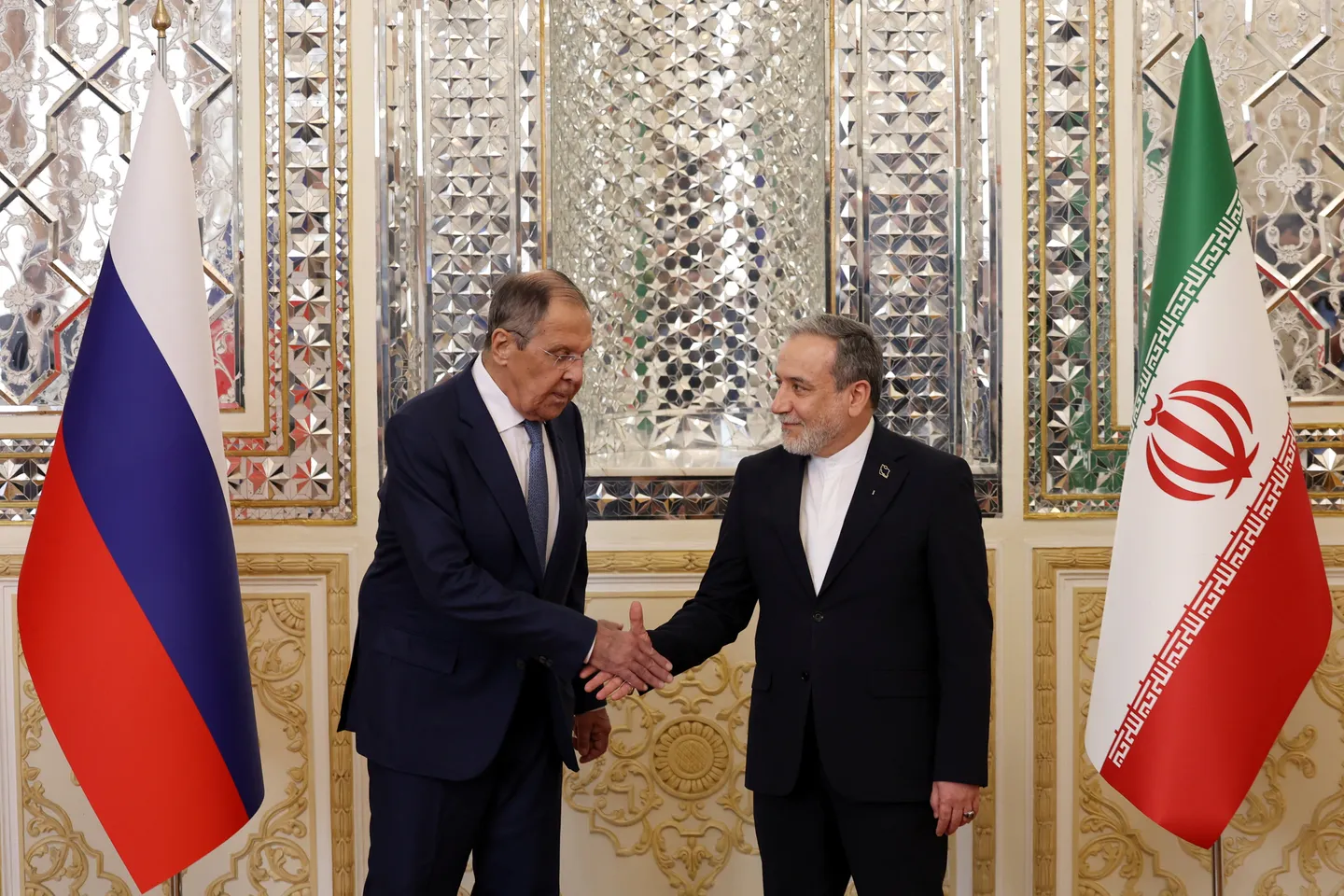 Russia, Iran seek closer cooperation during Lavrov's Tehran visit
