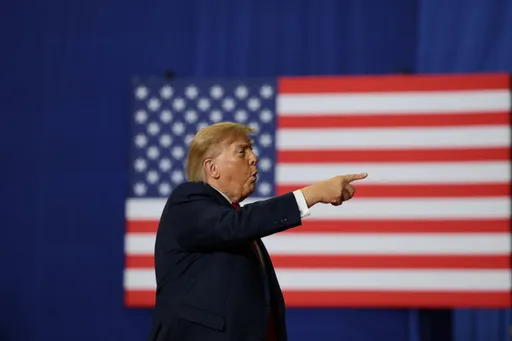 Трамп: Не, мислам дека не преговараме со Иран, но ќе се случи нешто