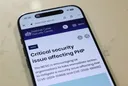 Веб-страници на Влади и компании ширум светот беа исклучени откако ВИ откри пропусти во безбедноста