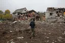 Ukraine: sept morts dans des frappes après la visite de l'émissaire américain en Russie