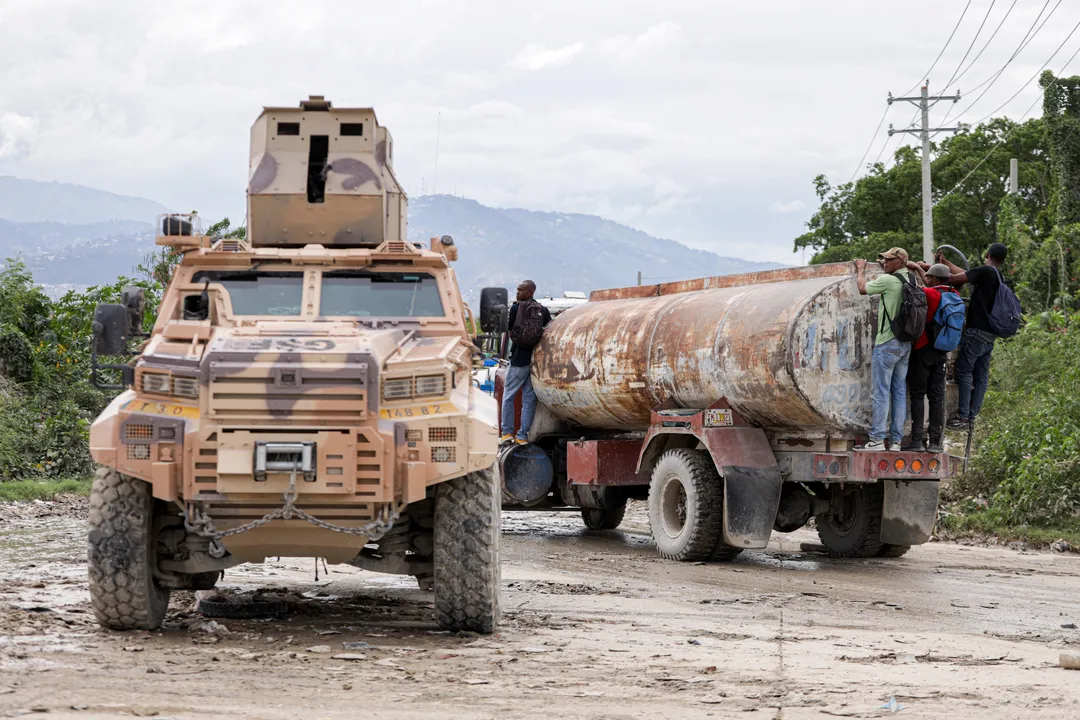 El Salvador refuerza su despliegue en Haití tras una emboscada contra cuatro militares