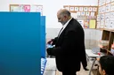 עבאס מאותת על נכונות להצטרף לממשלת איזנקוט, ליברמן מתנגד