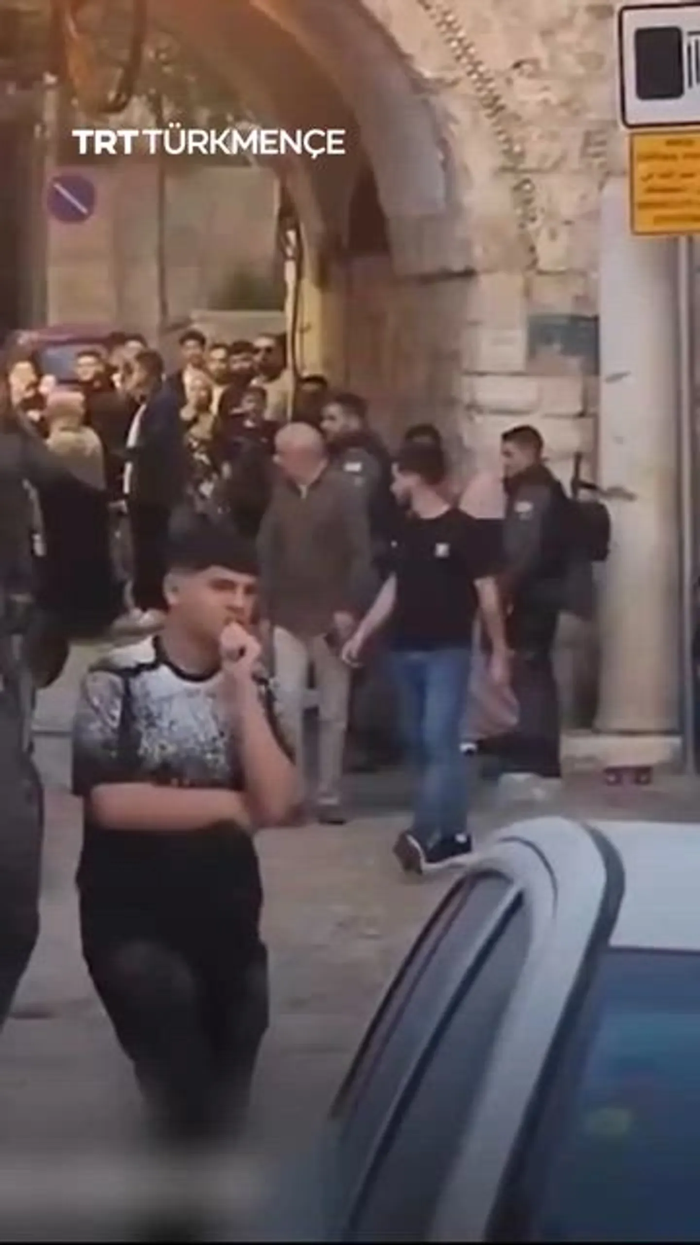 YSRAÝYLYŇ HARBY GÜÝÇLERI PALESTINALY GYZA HÜJÜM ETDILER WE ONUŇ BAŞATGYJYNY ZOR BILEN ÇYKARDYLAR
